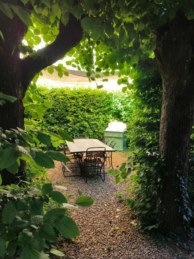 לינה וארוחת בוקר Crecy-la-Chapelle Le Grand Barrois מראה חיצוני תמונה